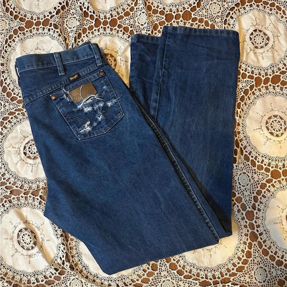 Wrangler Men's Dark Blue Bootcut Jeans with Distressed Back Pocket